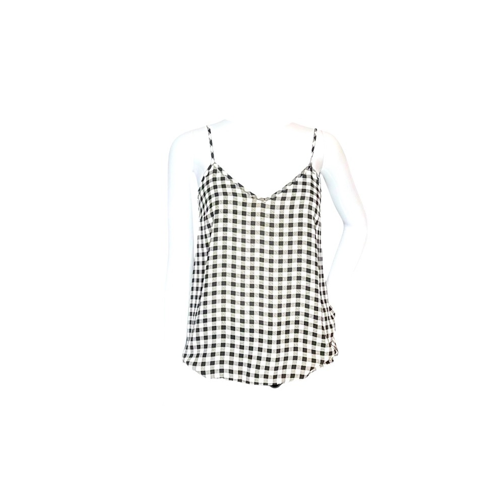 🚨𝐂𝐋𝐄𝐀𝐑𝐎𝐔𝐓 𝐒𝐀𝐋𝐄🚨 🖤🤍𝐀𝐓𝐌𝐎𝐒𝐏𝐇𝐄𝐑𝐄 Black and white Checkered spaghetti strap top